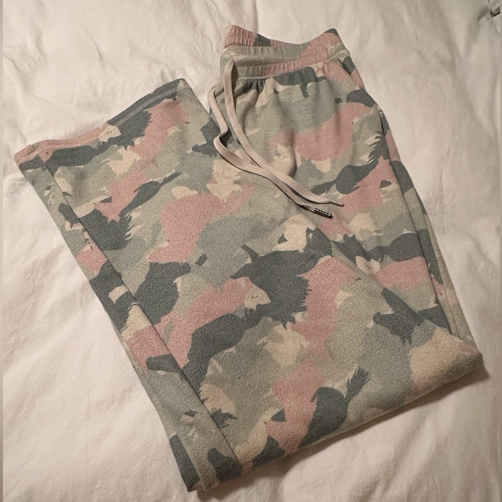 P.J. Salvage Pajama Bottoms SIZE SMALL, Multi-Colored Horses.